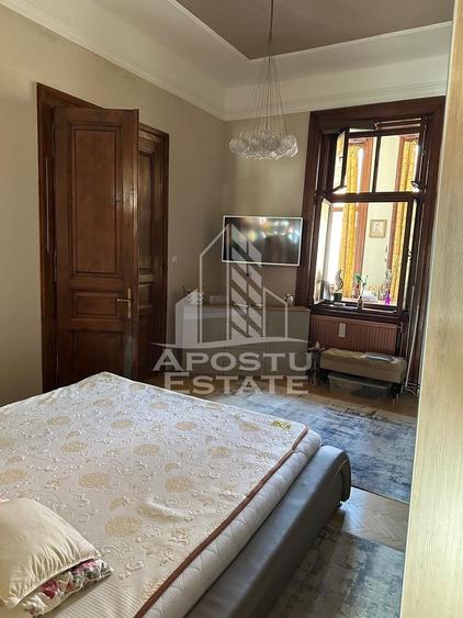 Apartament elegant in palat istoric restaurat, Timisoara Piata Maria
