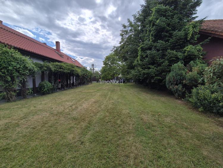 Proprietate exclusivistă cu 7.000 mp teren, piscină și multiple spații adiacente - 14