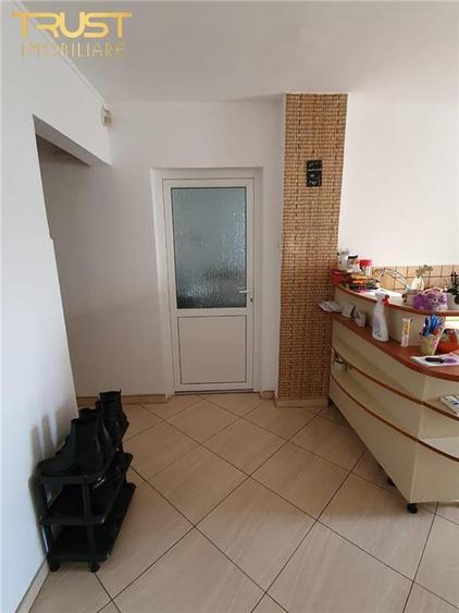 3 camere l Decomandat l 2 Bai l 2 Balcoane l Parcare