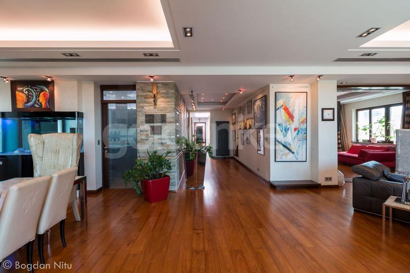 Penthouse unic cu 7 camere,4 bai | vedere panoramica catre parc