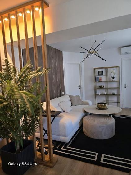 Apt. centru 3 camere - City Center Resita -de la proprietar-partial mobilat