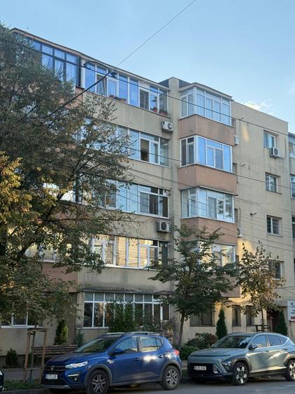 APARTAMENT CU 2 CAMERE DECOMANDAT, CENTRAL, RAPA GALBENA
