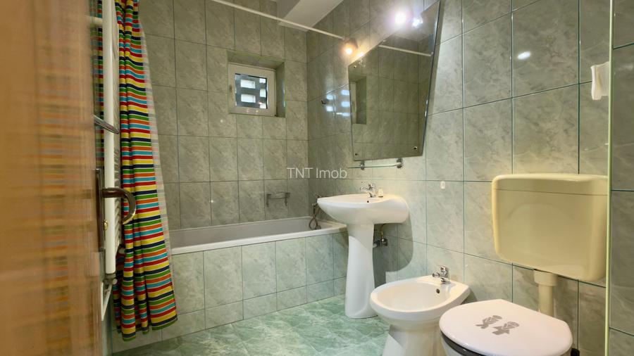 Apartament 4 camere Victoriei, centrala proprie, boxa, garaj, comision 0 ! - 22
