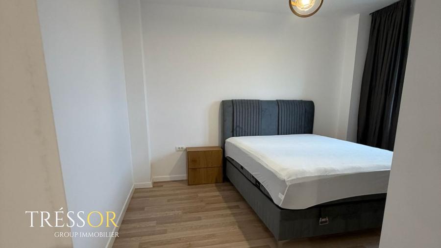 3 camere/mobilat, 81 mp, 2 balcoane, 2 băi, bloc nou