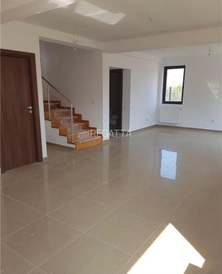CEA MAI IEFTINA CASA IN DUPLEX LANGA MEGA IMAGE - 5