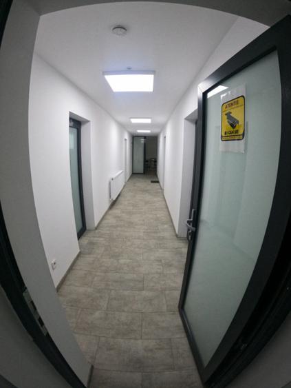 Cladire de birouri cu parcare privata 266 mp utili