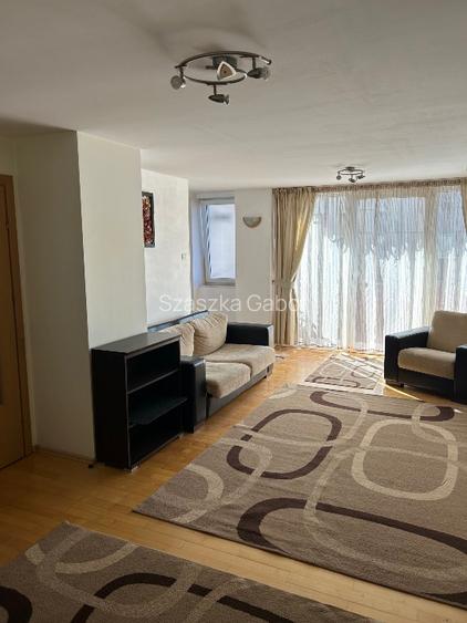 Inchiriez (ofer) apartament 3 camere decomandat , zona centrala , cu parcare - 2