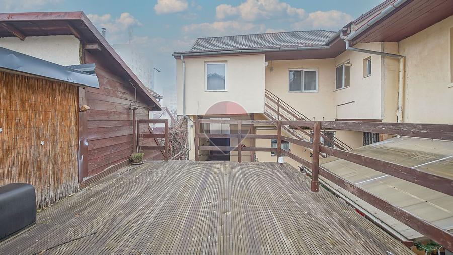 COMISION 0% | Apartament 4 camere + Curte | Zona Tractorul