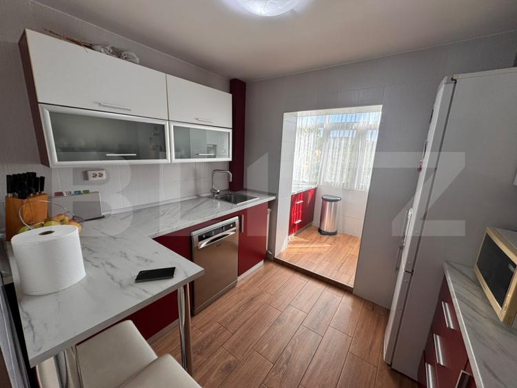 Apartament 3 camere, 69 mp 1 Mai