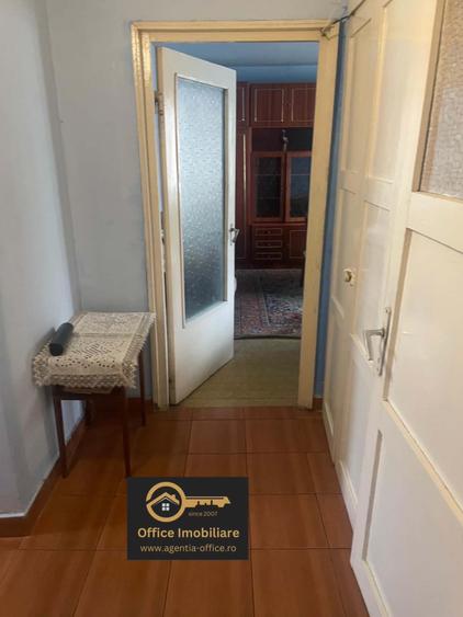 Petru Rares apartament 3 camere decomandat etaj intermediar