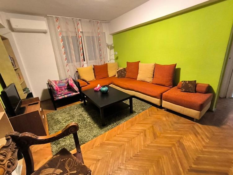 Piata Kogălniceanu Cișmigiu Izvor