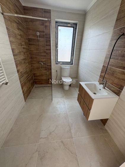 Individuala Otopeni, Odaile, curte MARE, 6 CAMERE - 6