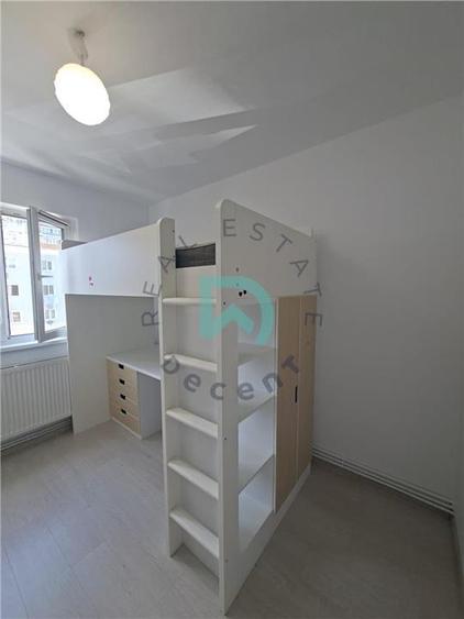 Apartament 2 camere Florilor, comision 0, etaj intermediar, loc de parcare