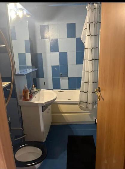Apartament cu 3 camere, DECOMANDAT, zona Podu Ros - 5 minute de Palas