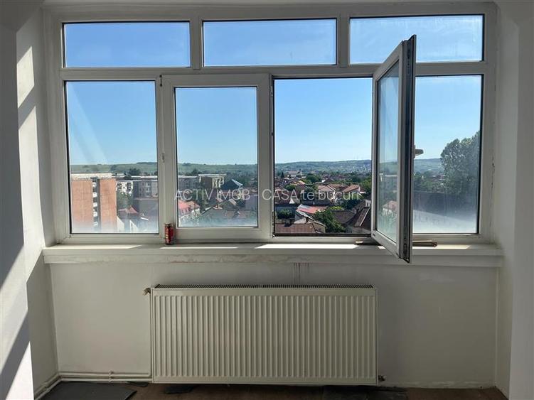 Lugoj, Apartament 3 Cam., 84 Mp., Semidecomandat, et.6, Central Blocul Postei - 30