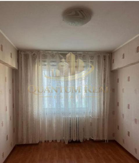 Vanzare apartament 3 camere decomandat-LOC DE PARCARE-RAHOVA-OFERTA!!!