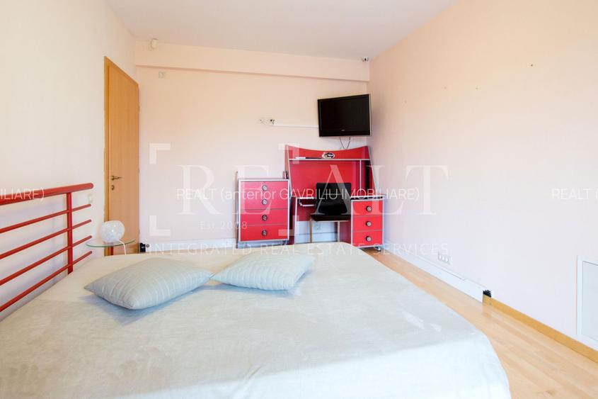 Inchiriere apartament 3 camere | Generos, 2 x Parcare, Acces lift | Domenii