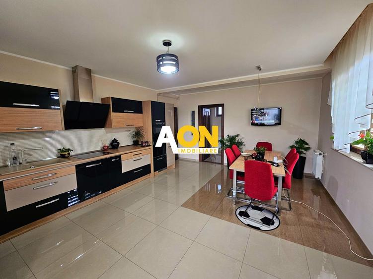Casa 5 camere, 870 mp teren, mobilata, utilata, zona Cetate