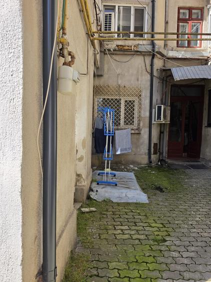 Ultracentral apartament cu 2 camere