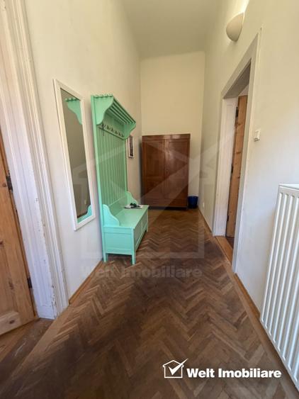 Apartament 2 camere, situat în zona centrală