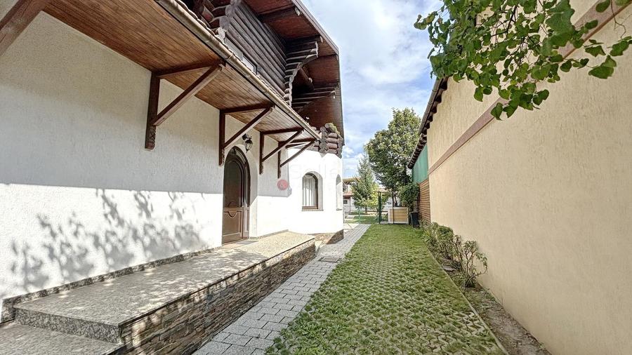 Zona Linistita Structura Generoasa