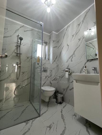 Casa individuală de lux, cuplată, 4 camere, zona Centrala, Ploiești