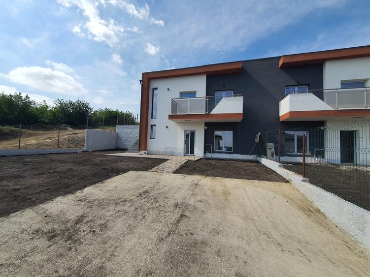 Vila de vanzare Valea Adanca
