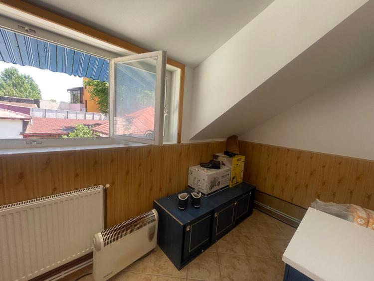 Casa cu 3 camere, pod mansardabil, 140 mp, zona Restaurantul Dacia