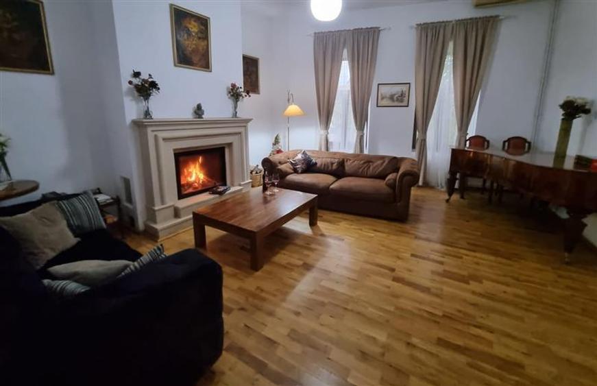 Casa boiereasca, eleganta,piscina, mobilata, teren 613 mp - Agronomie