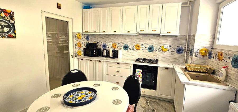 PRIMA INCHIRIERE apartament 3 camere su.80mp. mobilat LUX utilat PREMIUM