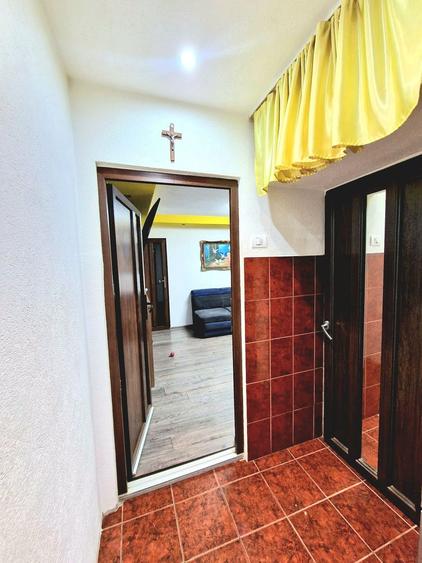 Apartament 2 camere, parter, centrala proprie, zona Sagului