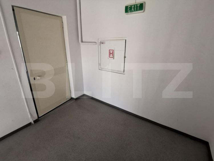 Cladire Comerciala P+2, 1800 mp si 3013 mp teren, stradala, zona Banie!