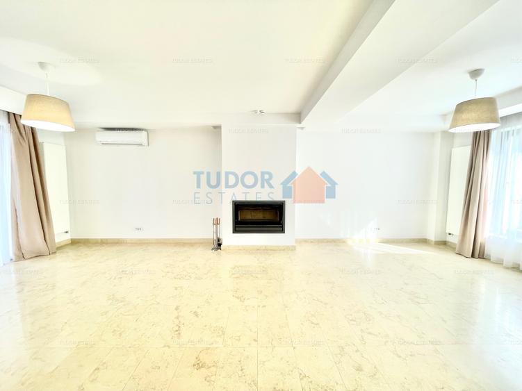 Beautiful 3 Bedroom Villa in Oxford Gardens