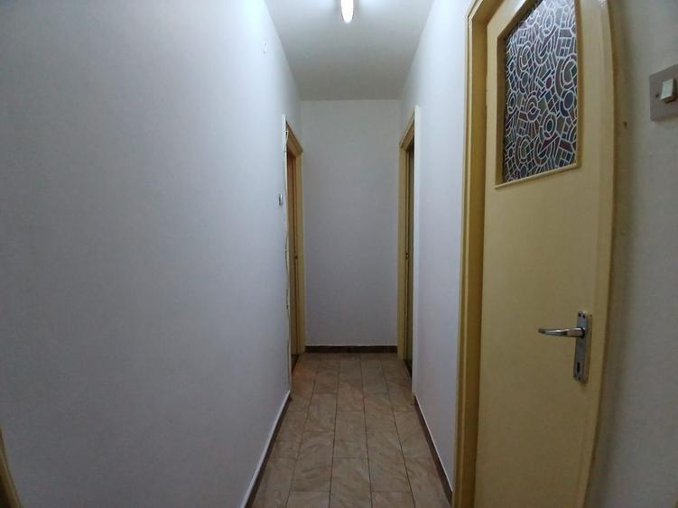 Apartameng 3 camere Crangasi -Centrala proprie