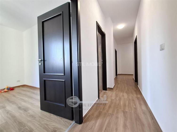 Apartament 3 camere decomandat, capat Cug Valea Adanca, bloc  2022, etaj 1, baie - 8