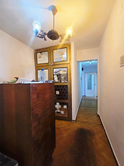 Apartament 3 camere decomandat, etaj intermediar – Vlaicu Lidl
