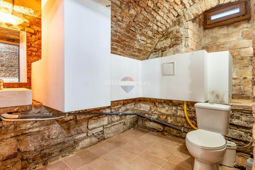 HOTEL Karol | Resedinta istorica, colectie de arta si patrimoniu - 34