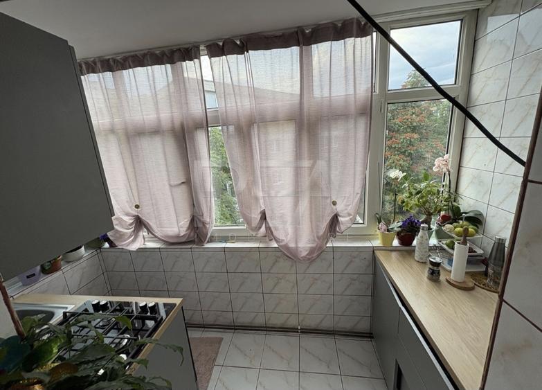 3 camere, 3/4, CENTRALA, 70mp, bloc 1982-Gorjului-Parcul Liniei