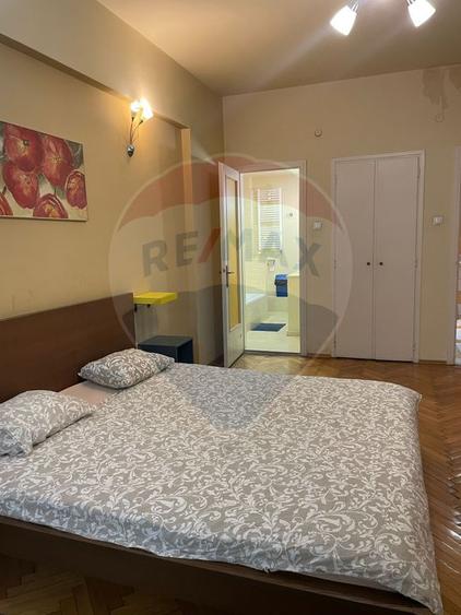 Garsonieră spațioasă - Piața Romană, vedere spre ASE, disponibila acum