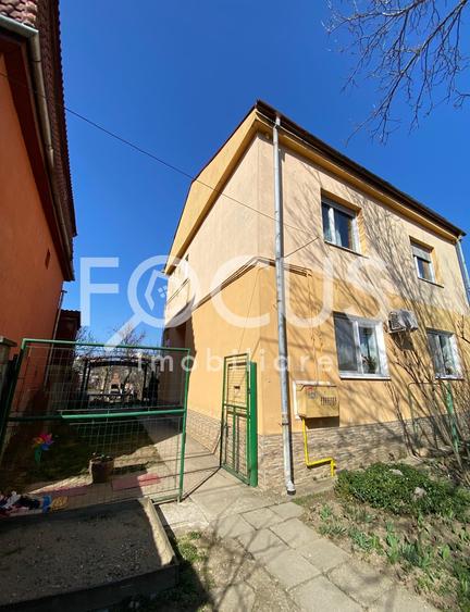 Casa tip duplex apartament cu teren propriu 187 mp – 3 camere zona Modern