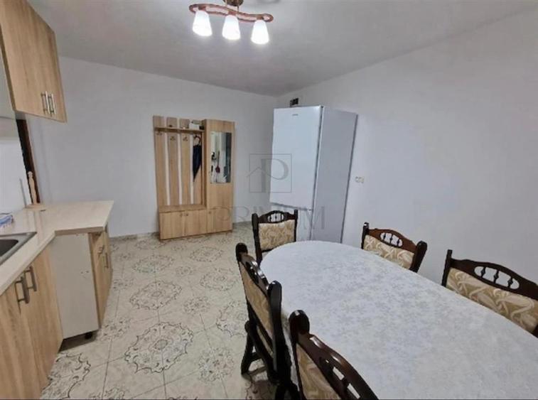 Girocului - 2 Camere - Centrala proprie - Etaj 2