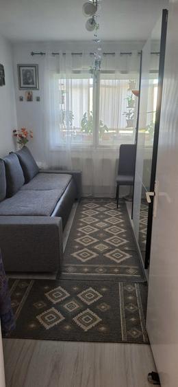 Apartament 3 camere, zona Podu Ros