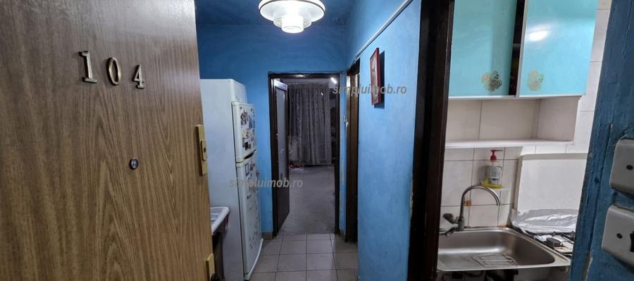 Metrou La 2 Minute Garsoniera Etaj Intermediar