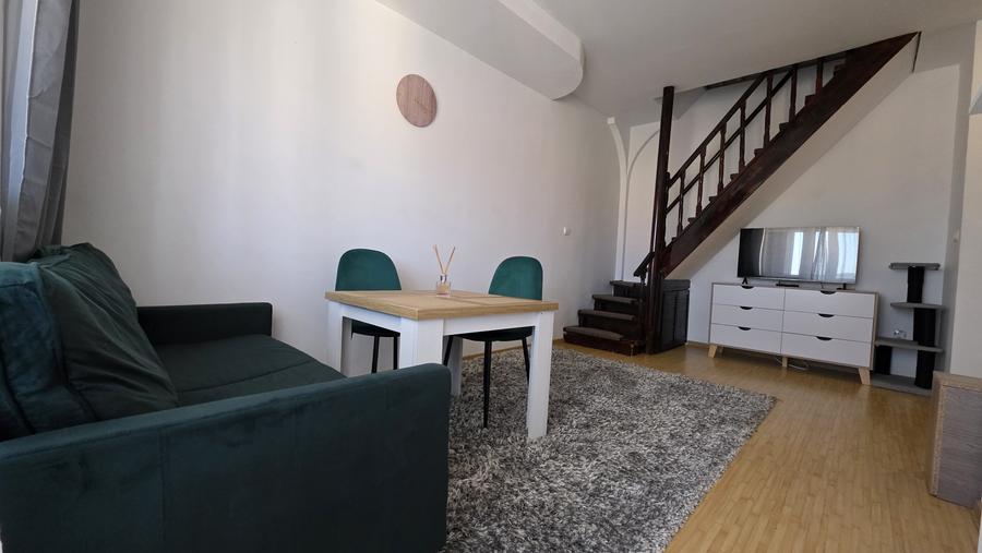 COMISION 0! Mansarda cu 3 camere de vanzare pe strada Soimului Sibiu