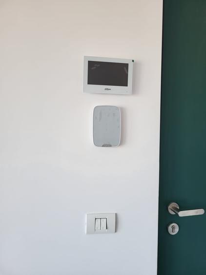 Refugiu Verde la 20 de Minute de București – Casa smart cu ponton la lac