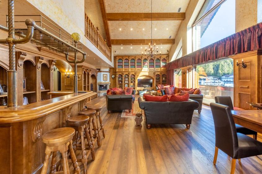 Penthouse spectaculos in  zona partiei Clabucet , Predeal, Brasov