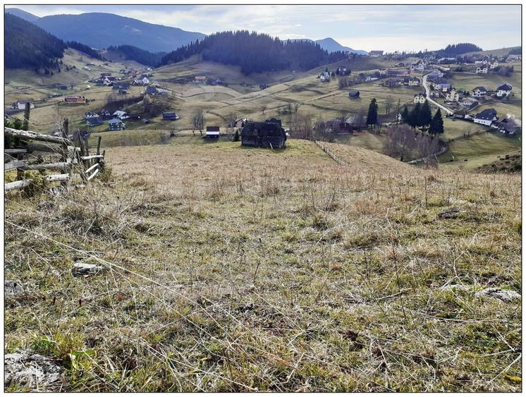 Teren Cu Priveliste Deosebita De Vanzare In Fundata