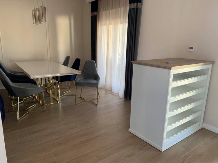 Duplex exclusivist aproape de Continental