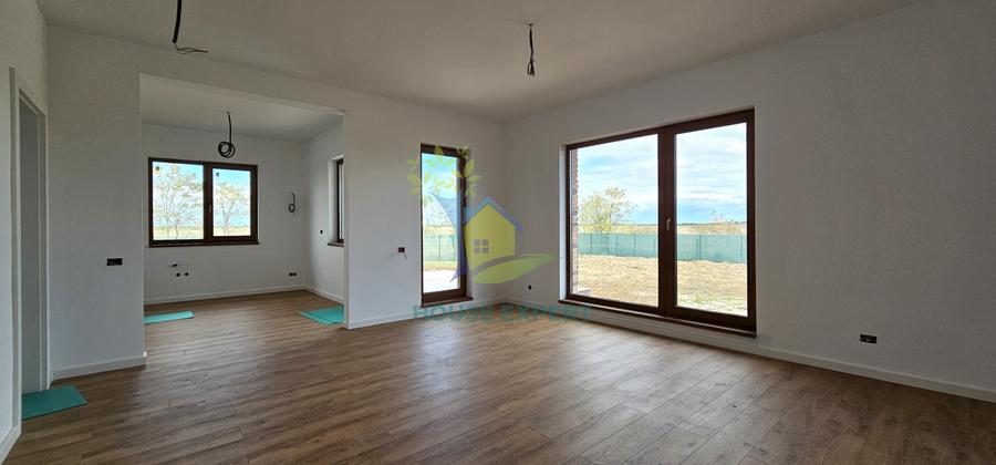 Vila NOUA, moderna, 4 camere, in Corbeanca, in complex