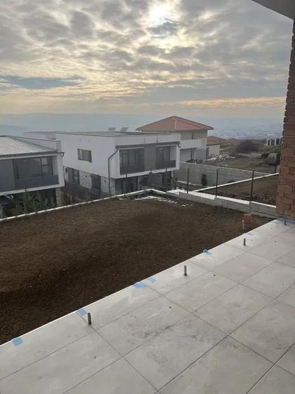 Casa tip dulpex 160 mp, teren 280 mp, parcare Iris